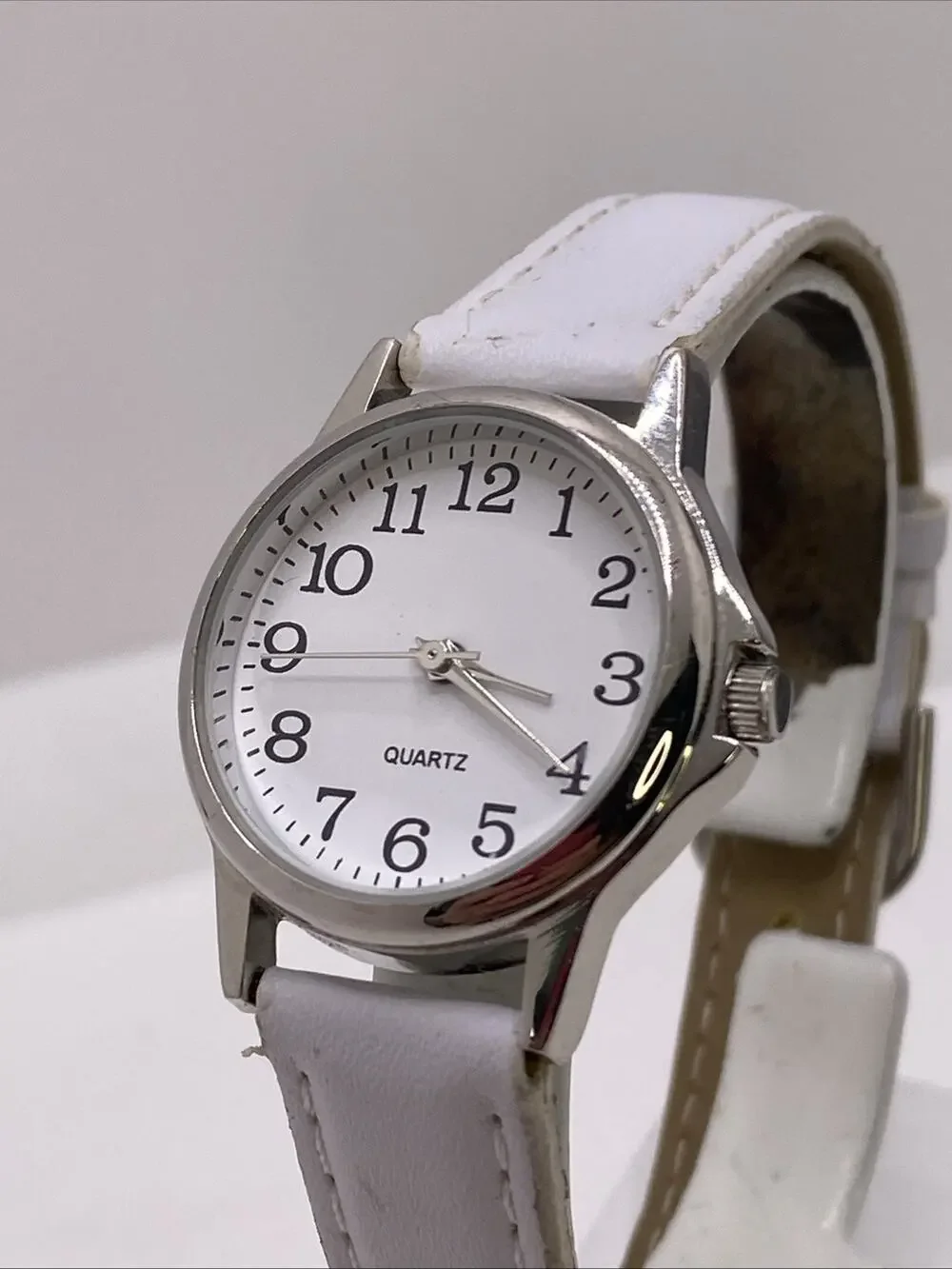 Accutime Womens White Leather Watch Works New Battery